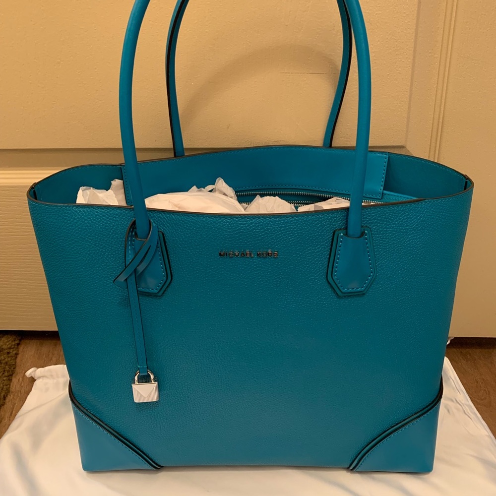 Michael Kors Mercer Gallery Tote